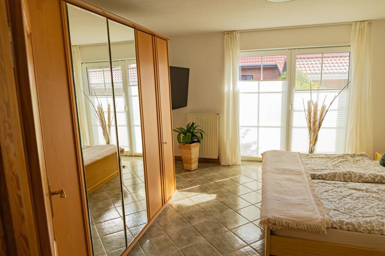 Schoenes & Gemuetliches Ferienhaus Nahe Der Nordsee Schortens Esterno foto